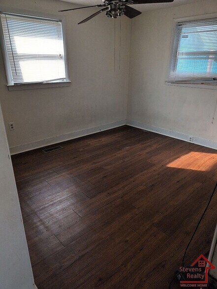 Building Photo - 317 Susong Dr