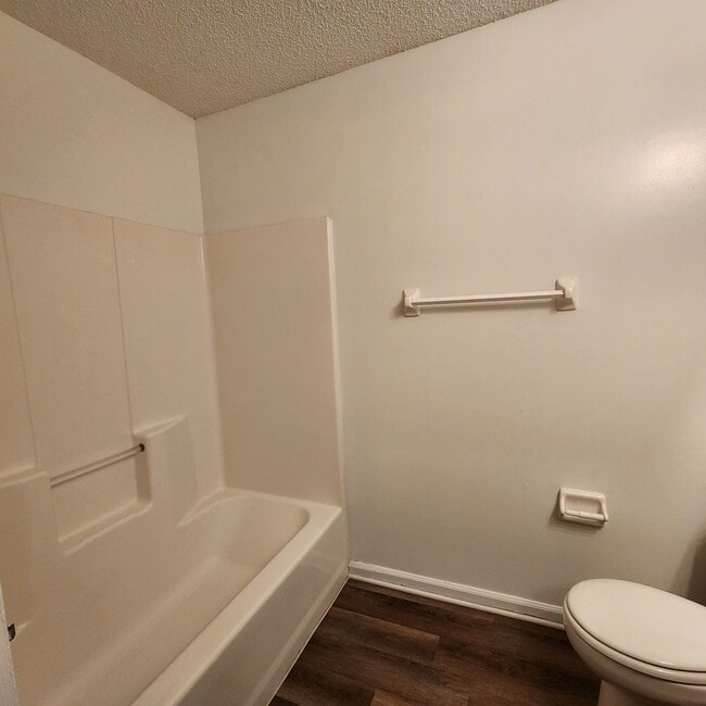 Building Photo - 3/2 Single Family