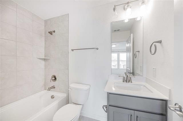 Building Photo - 345 Willowmore Dr