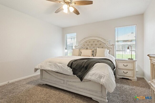 Building Photo - 709 Bighorn Dr