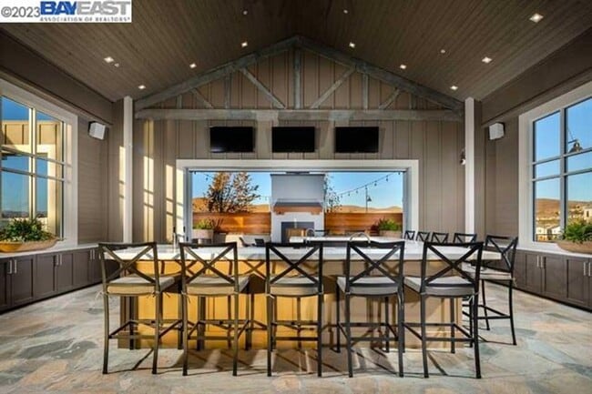 Building Photo - Beautiful 2 story home located in gated community of Wallis Ranch Dublin