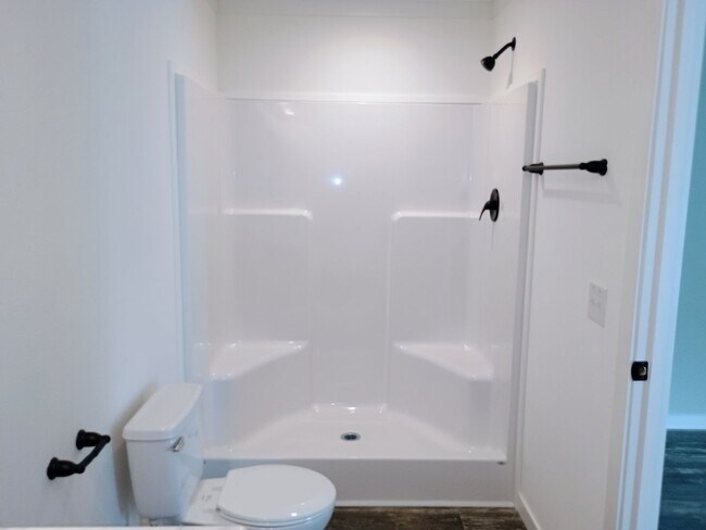 Building Photo - Brand-New Home 3 Bedroom 2 Bathroom