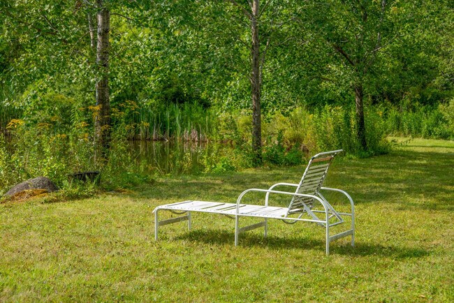 Building Photo - 1087 State Rd