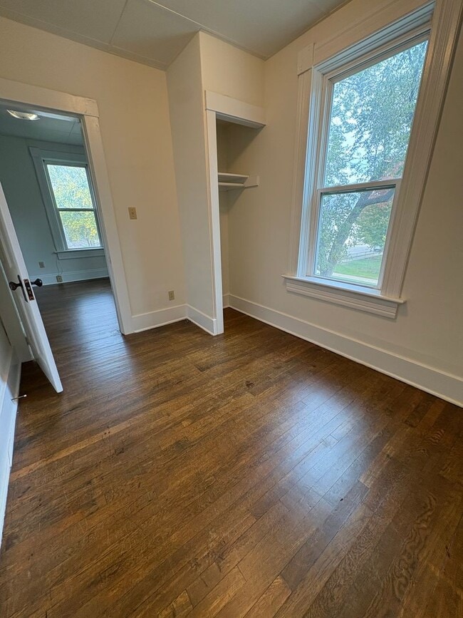Building Photo - One Bedroom Apartment on the Northside