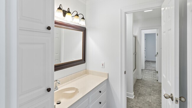 Building Photo - 4161 Emily Dr