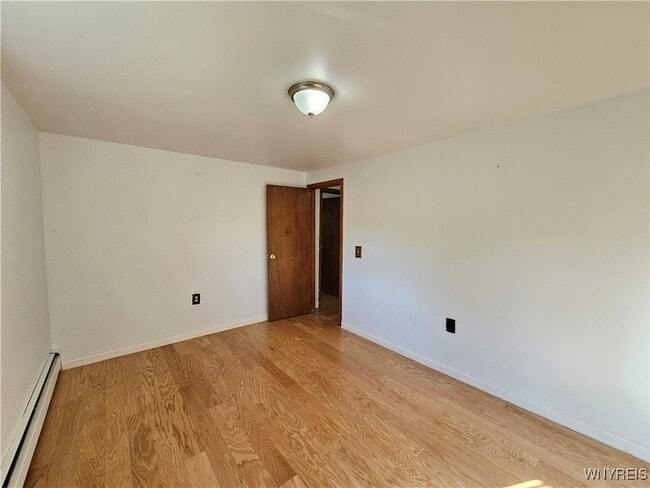 Building Photo - 1970 Sturgeon Point Rd