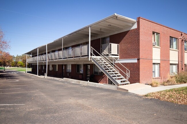 Building Photo - 7310 W 10th Ave