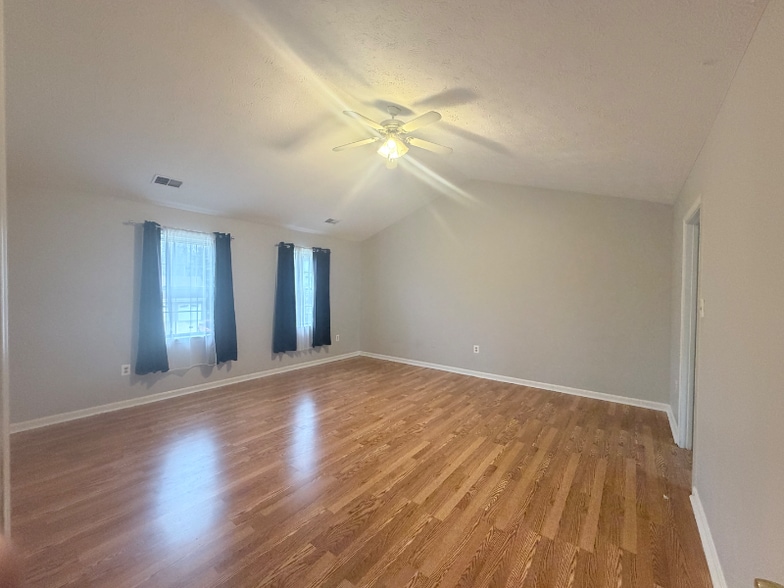 Building Photo - 2404 Berry Thicket Ct