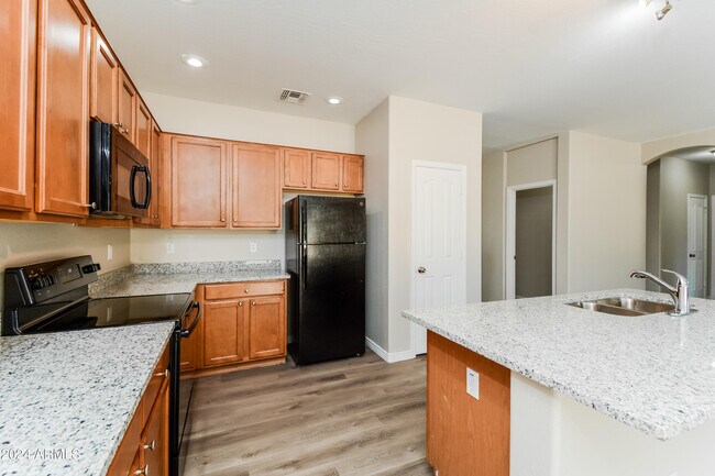 Building Photo - 17812 W Acapulco Ln