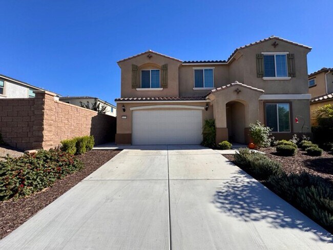 Building Photo - Welcome to this stunning two-story home lo...