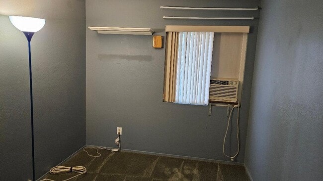 Building Photo - 10216 Princess Sarit Way