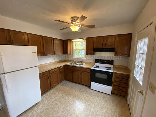 Building Photo - 8442 Indiantown Rd