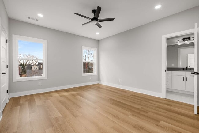 Building Photo - 2015 9th Ave N