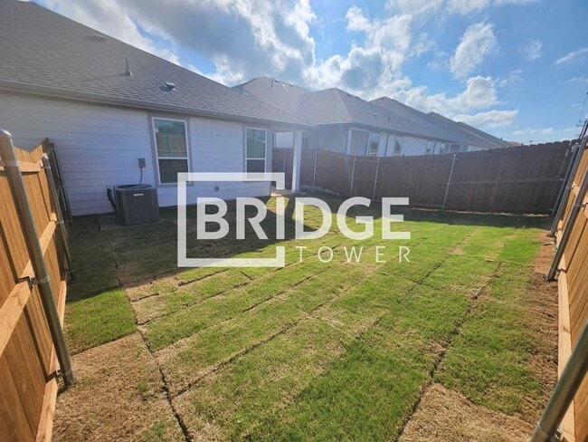 Building Photo - AMITY PLAN