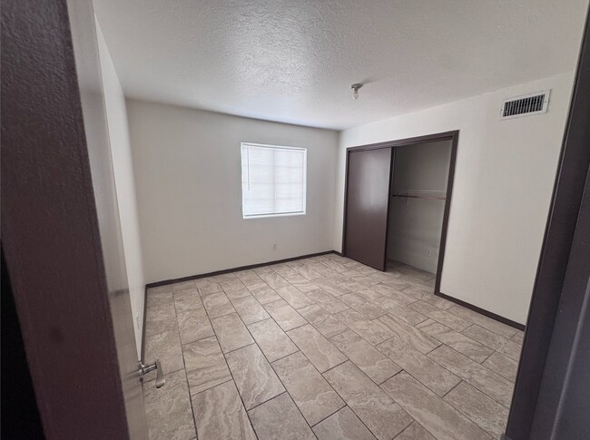 Building Photo - 240 Wheeler Ave SE