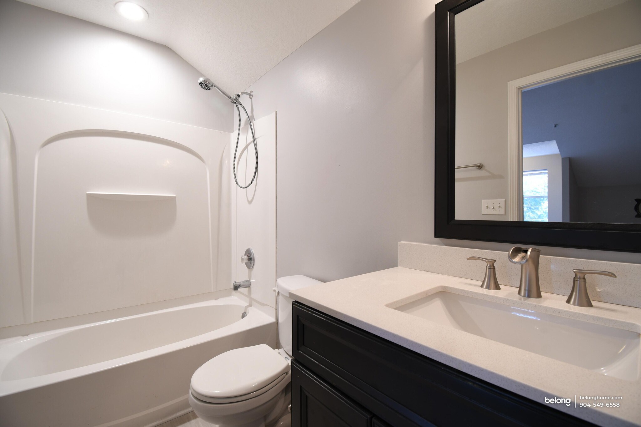 Building Photo - 87229 Lents Rd