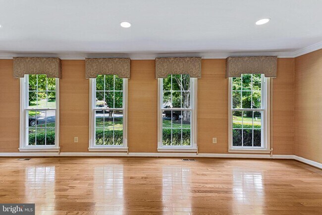 Building Photo - 7416 Royal Dominion Dr