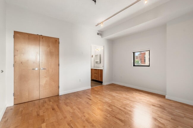 Building Photo - 1125 11th St NW