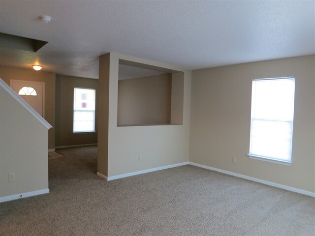 Building Photo - 2898 Hearthside Dr
