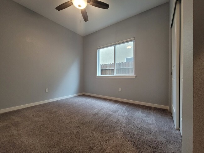 Building Photo - 1353 Molly Ave