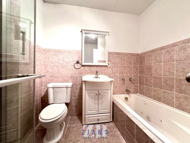 Building Photo - 595 Eastern Pkwy