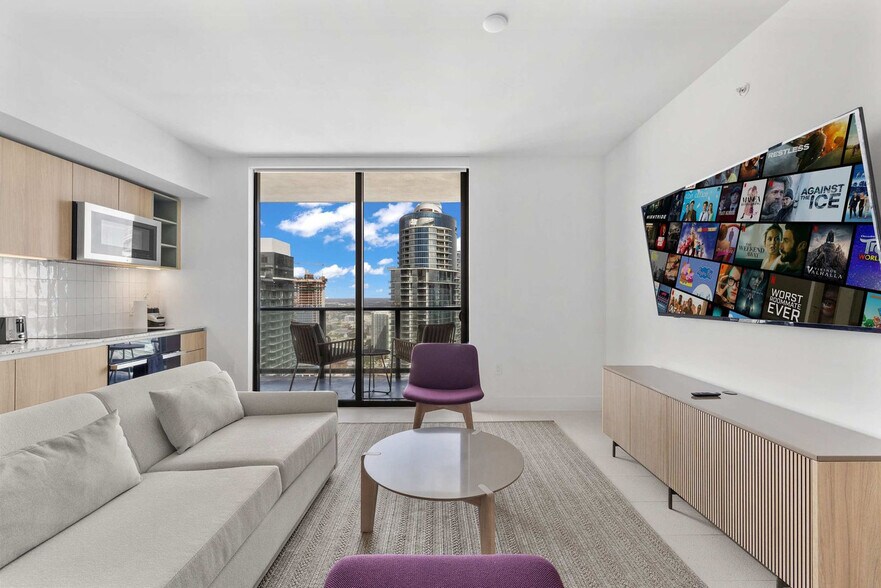 Primary Photo - 159 NE 6th St