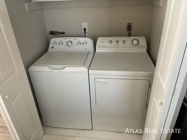 Building Photo - 4340 Ericson Dr