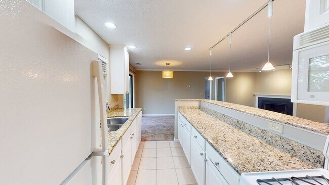 Building Photo - 5321 Stonemeadow Ave