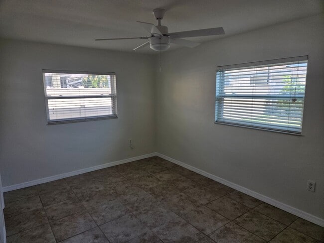 Building Photo - Block Remodeled Seminole Home