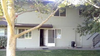 Building Photo - Epic REA: Cozy 2BR Near UC Davis w/ Garage...