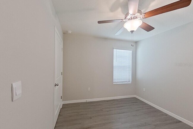 Building Photo - 8590 SW 44th Ct