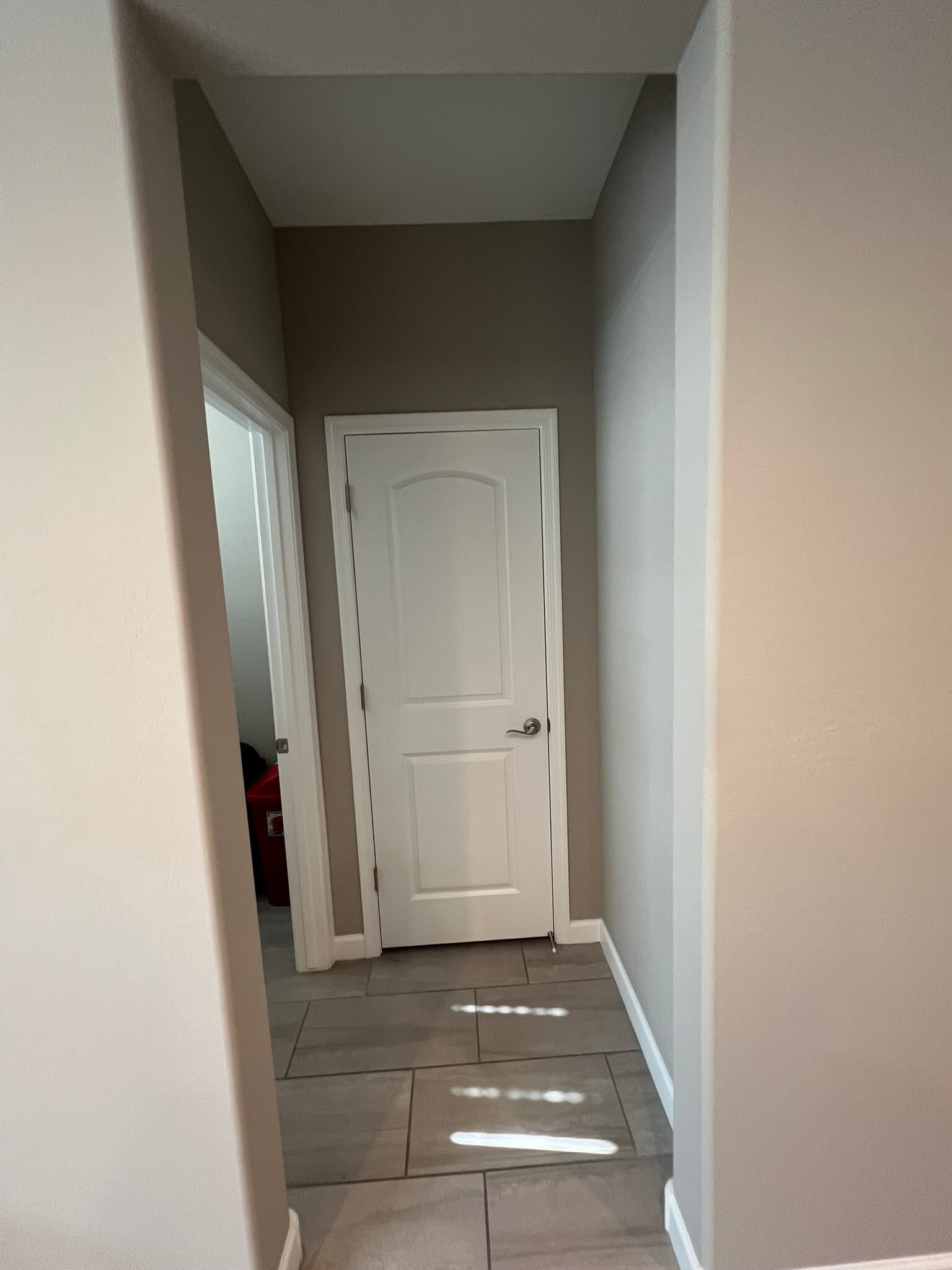 Building Photo - 1255 N Arizona Ave