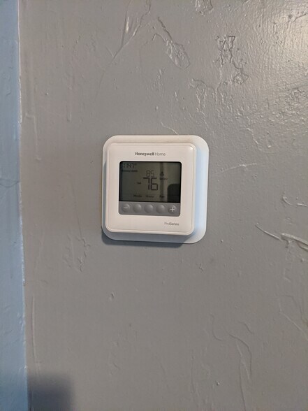 Central heat/air - 529 NW 32nd St