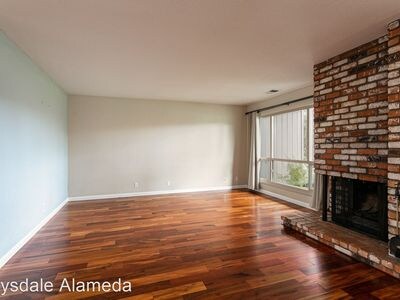 Building Photo - 1017 Kingston Ln