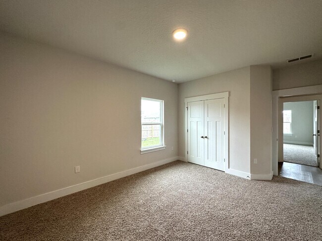 Building Photo - 1105 Shoal River Dr