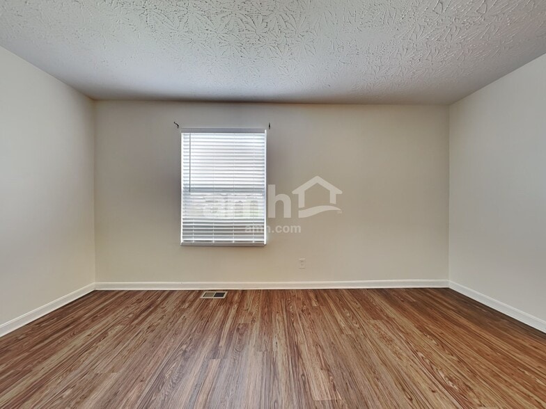 Building Photo - 781 Ackerly Dr