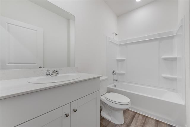 Building Photo - 2126 Mdw Pk Dr