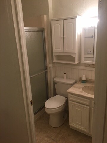 Bedroom 1 Bath - 4021 Pickfair Rd