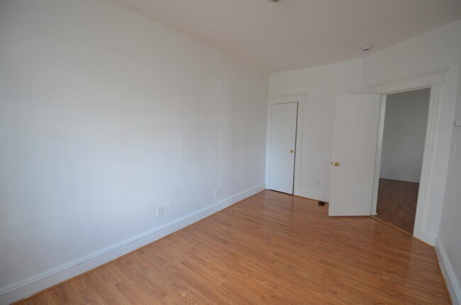 Building Photo - 169-171-171 Avenue F