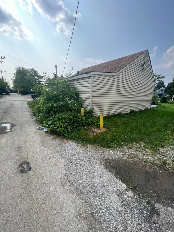 Building Photo - 1043 E 17th Ave