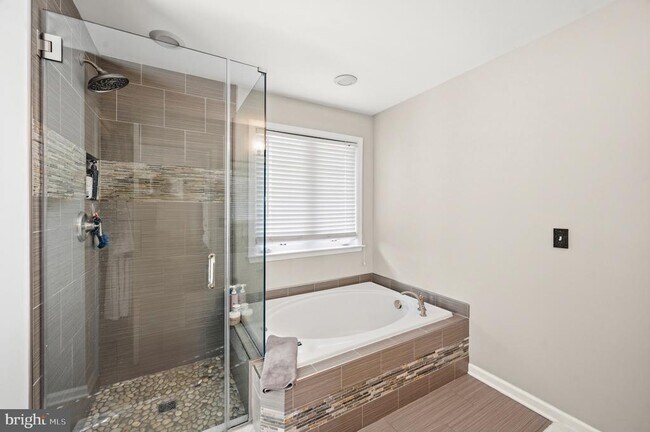 Building Photo - 15098 Danehurst Cir