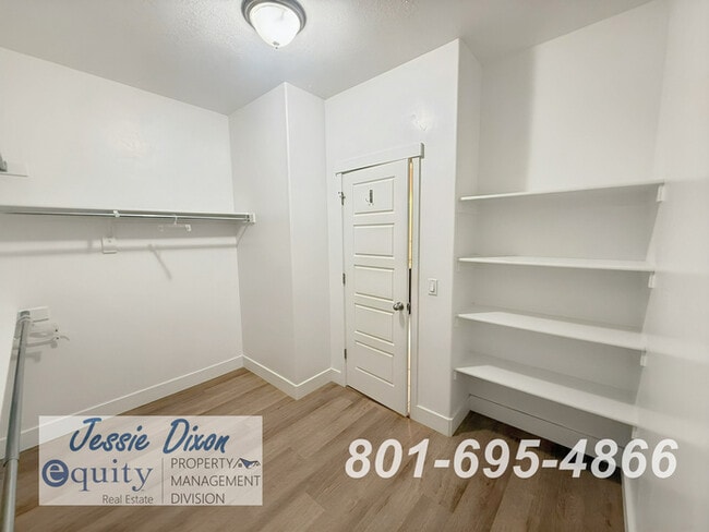 Building Photo - 1369 Carriage Chase Dr