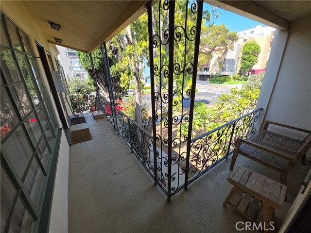 Building Photo - 575 Levering Ave
