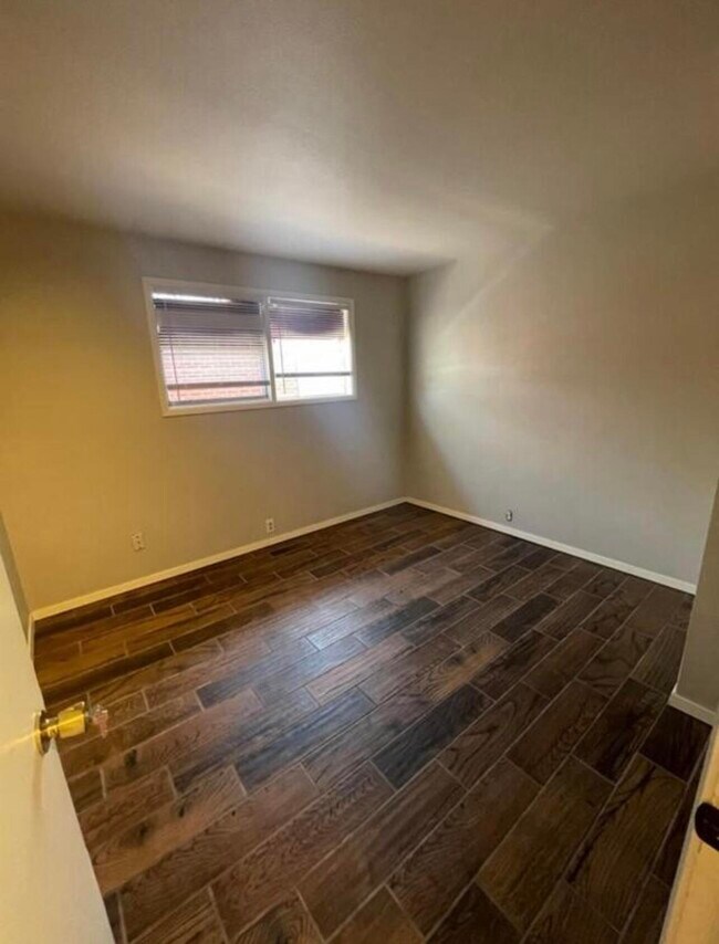 Building Photo - 2315 48th St