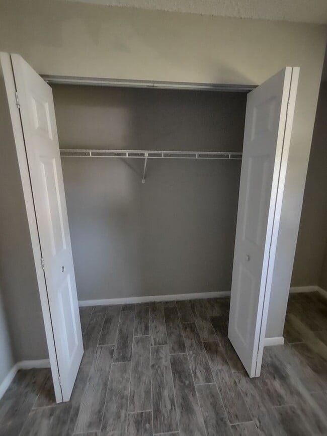 Building Photo - Indian Trails 3 Bedroom 2 Bath!