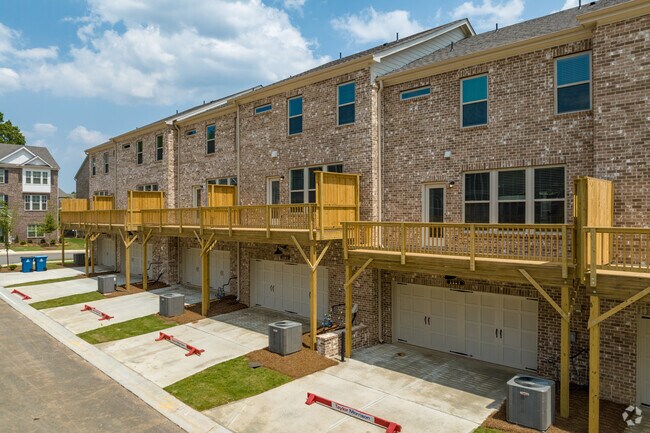 Building Photo - Greystone Townhomes
