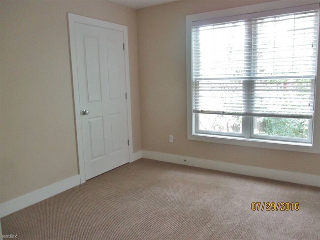 Building Photo - 4 br, 3 bath Condo - 1908 Geddes Ave 1908 ...