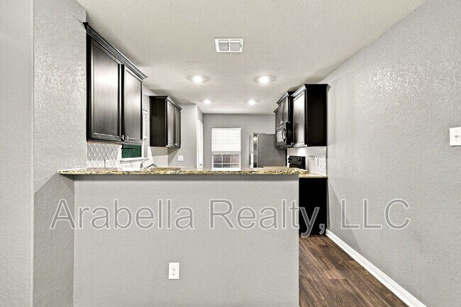 Building Photo - 11641 Claudette St
