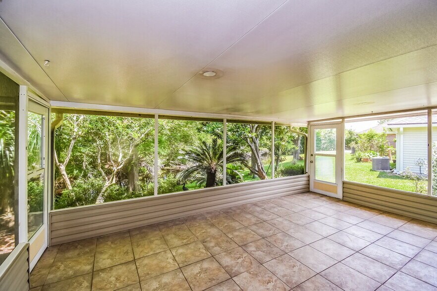 Building Photo - 2721 R S Bailey Dr