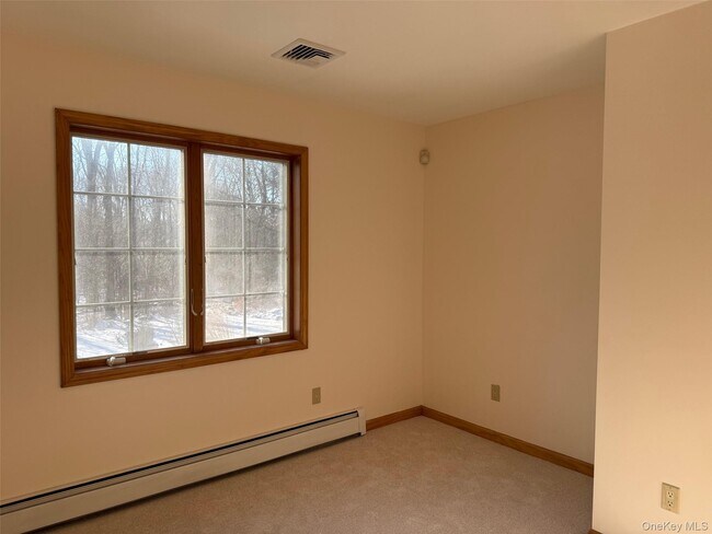 Building Photo - 88 Pierce Cir